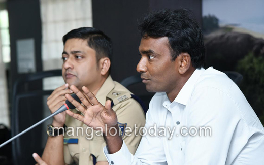 dc pressmeet 1